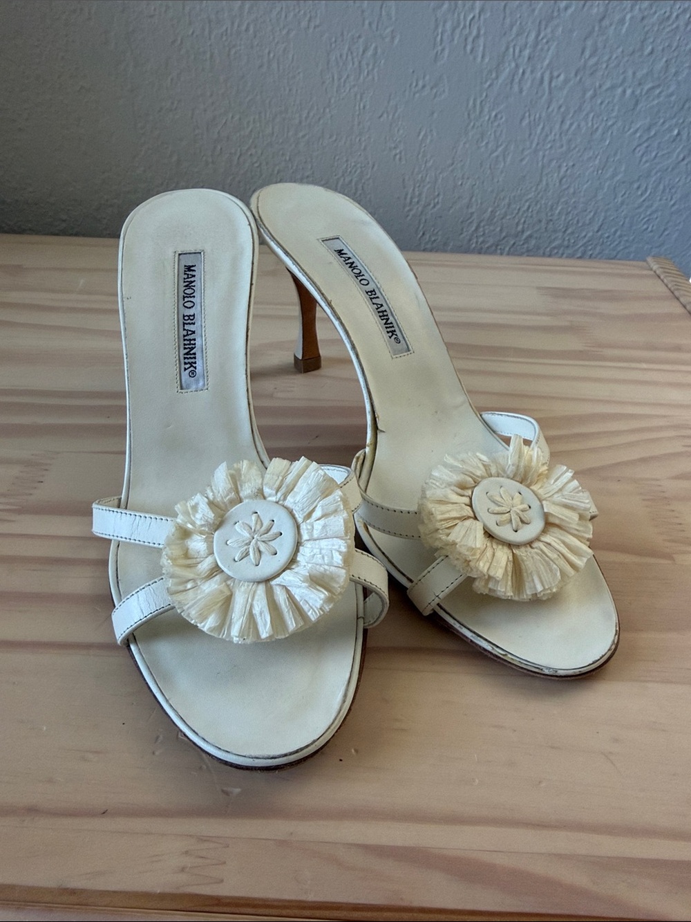 Manolo Blahnik Cream Floral Leather Slide Mules